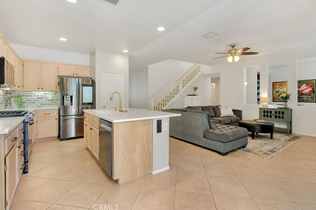 4632 Riverbay Way, Riverside CA  92505-5707 exterior