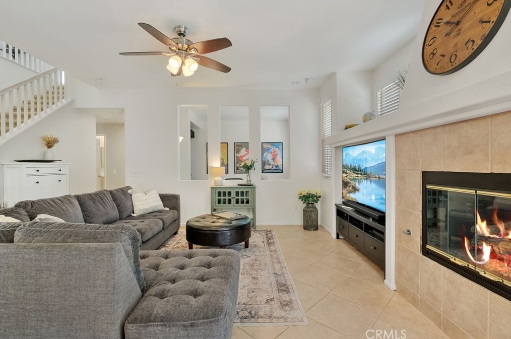 4632 Riverbay Way, Riverside CA  92505-5707 exterior