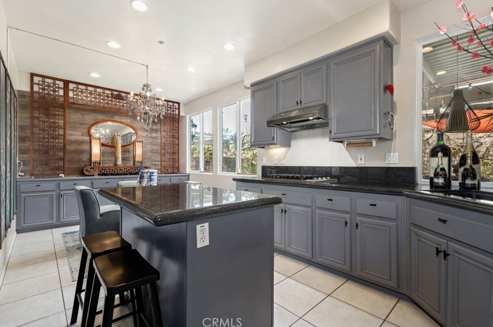 35 Mariner Cv, Buena Park CA  90621-1662 exterior