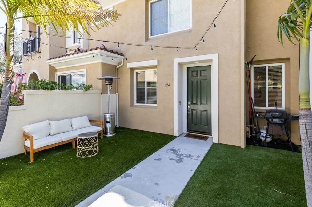 124 Via Vicini, Trabuco Canyon, CA 92688