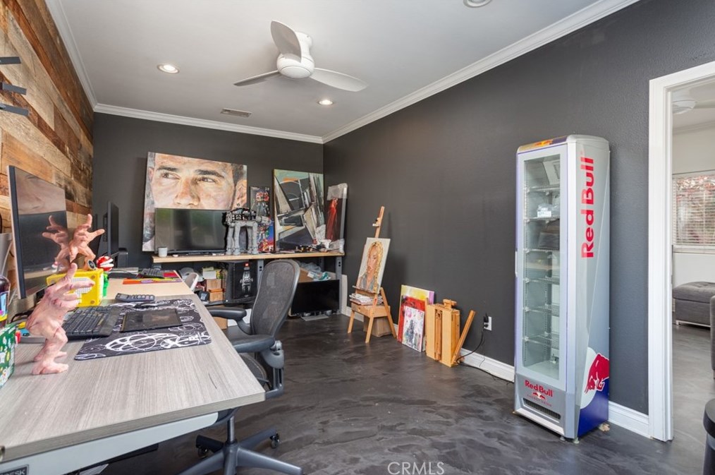 13911 Gershon Pl, Santa Ana CA  92705-2686 exterior