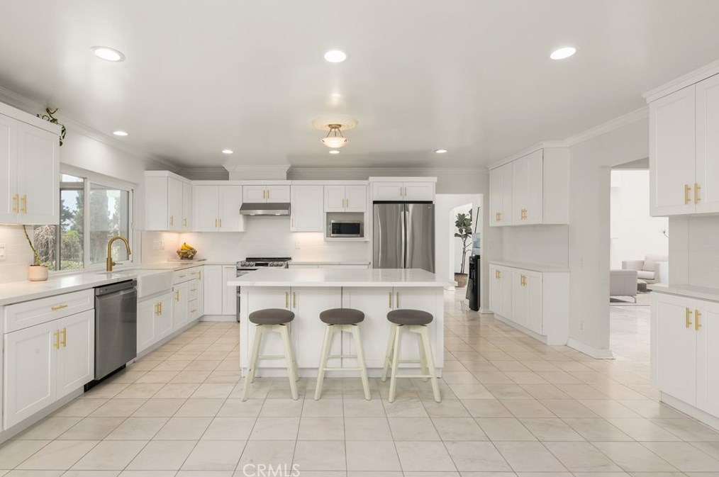 33706 Calle Miramar, San Juan Capistrano, CA 92675