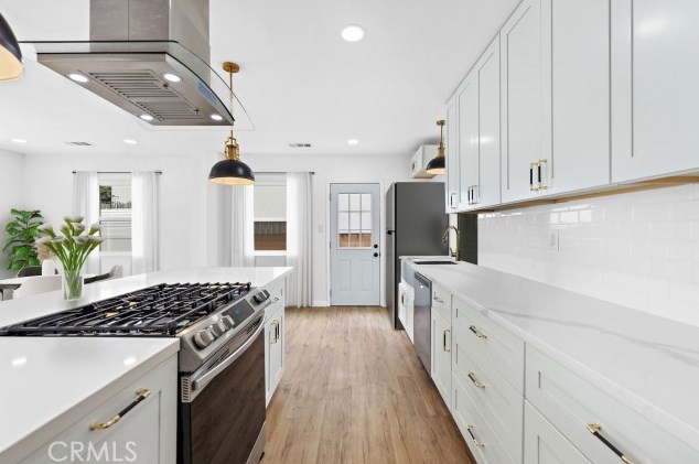 8818 Firebird Ave, Whittier CA  90605-2213 exterior