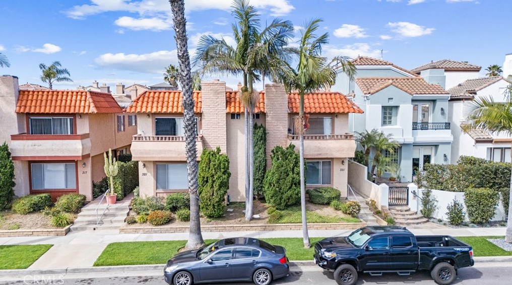 321 22nd St, Huntington Beach, CA 92648