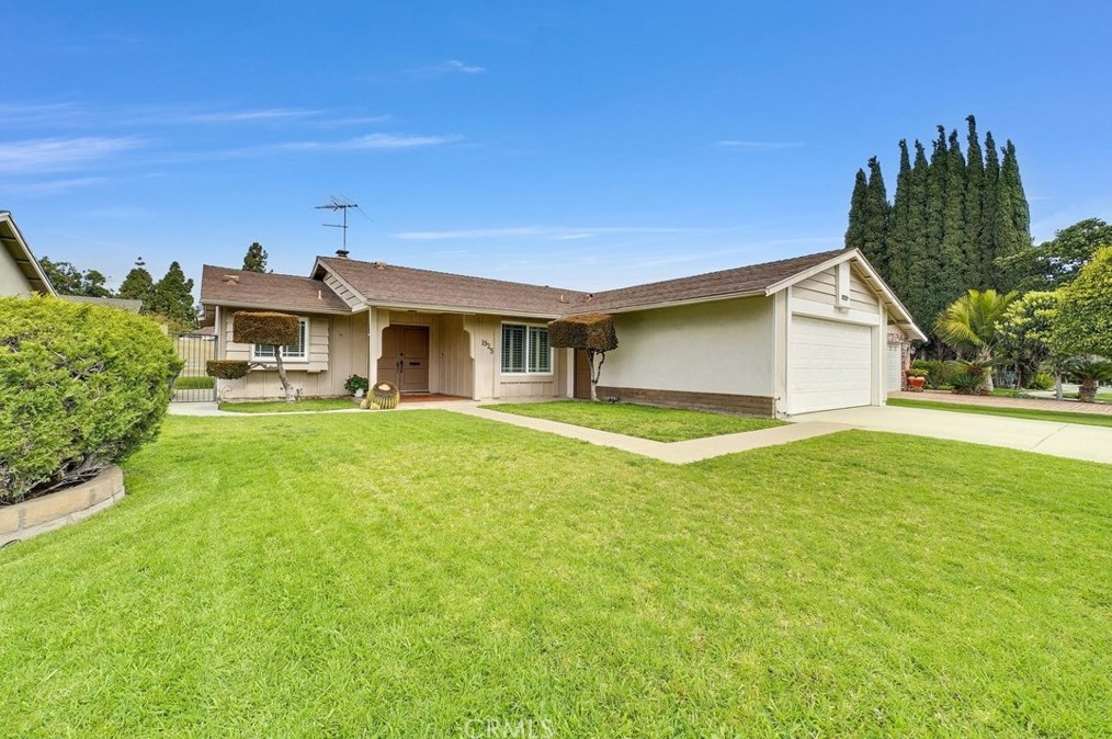 1925 Turin Ave, Anaheim, CA 92805-5726