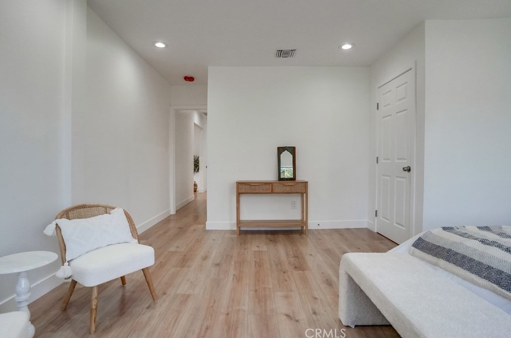 1827 75th St, Los Angeles CA  90047-2323 exterior