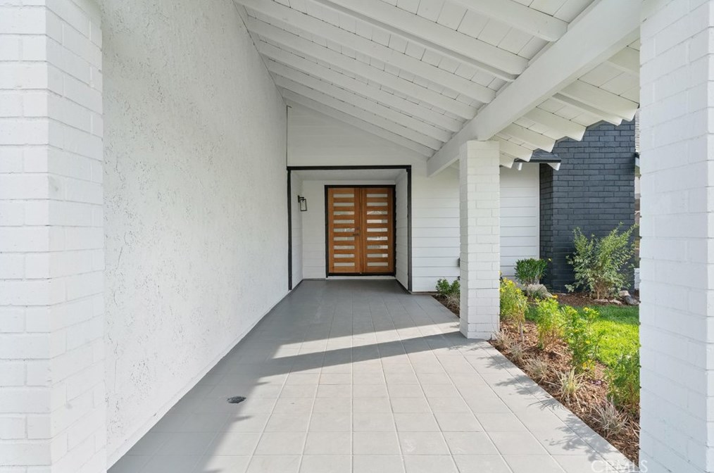 9644 Turtledove Ave, Santa Ana, CA 92708