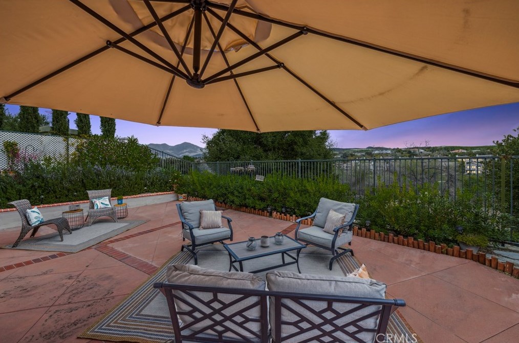 12 Dornoch Way, Trabuco Canyon CA  92679-4920 exterior