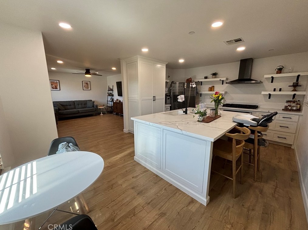 2752 Mondavi Ct, Pond CA  93280-1245 exterior
