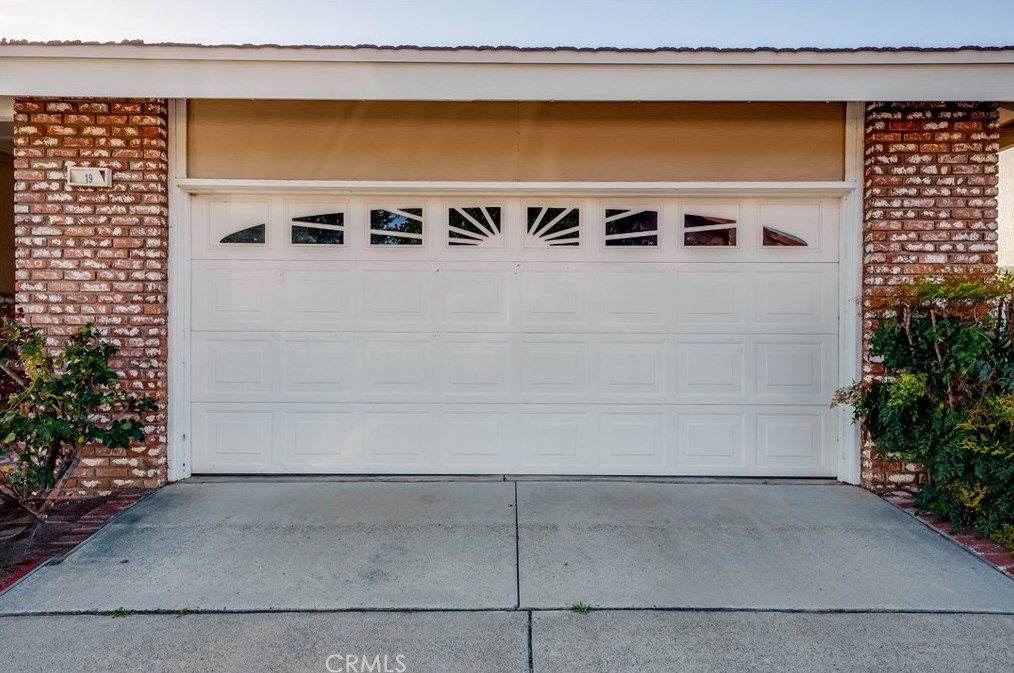 19 Muir, Irvine CA  92620-3374 exterior
