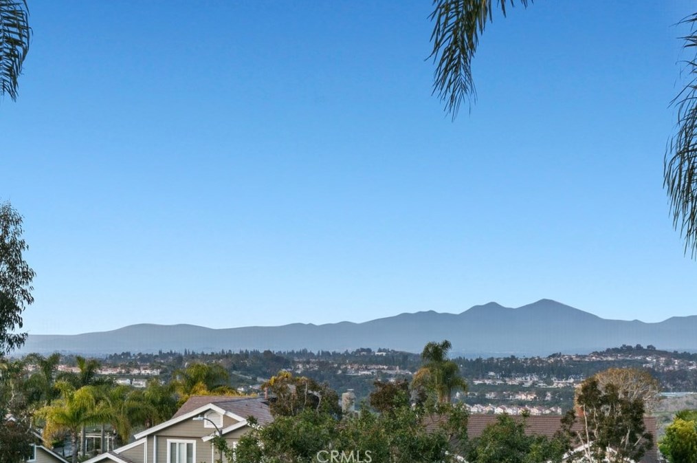 18 Richmond Hl, Laguna Beach, CA 92677-4773