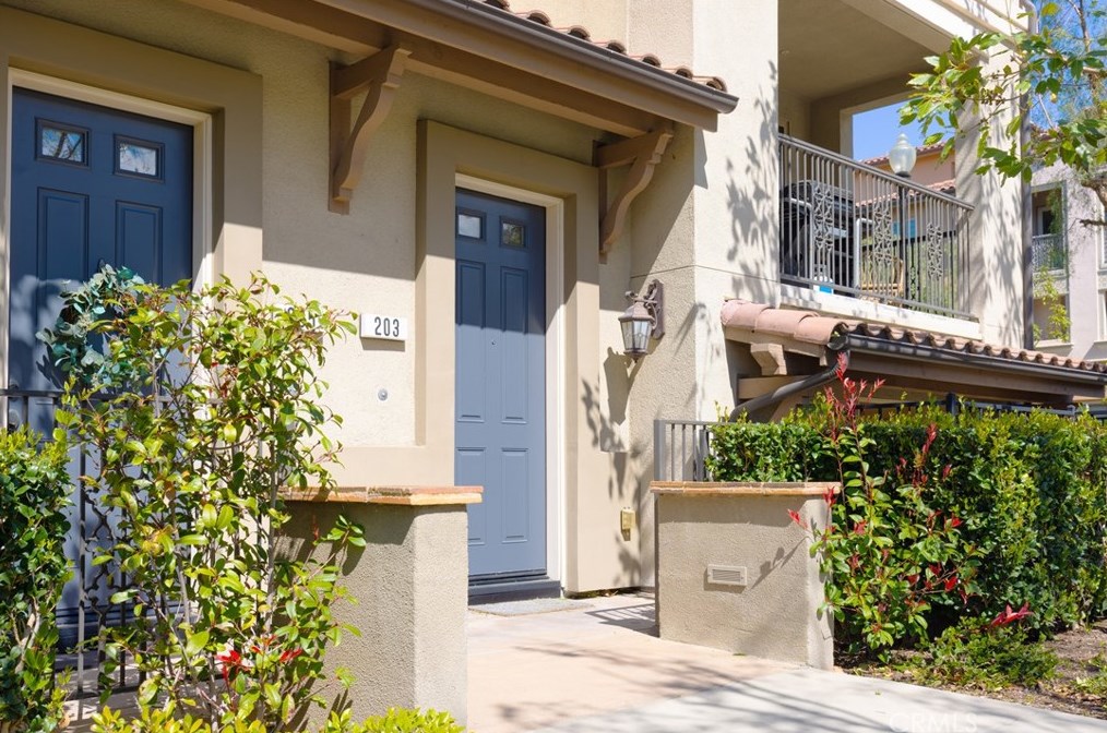 203 Native Trl, Irvine CA  92618 exterior