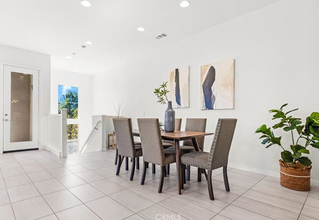 203 Native Trl, Irvine CA  92618 exterior