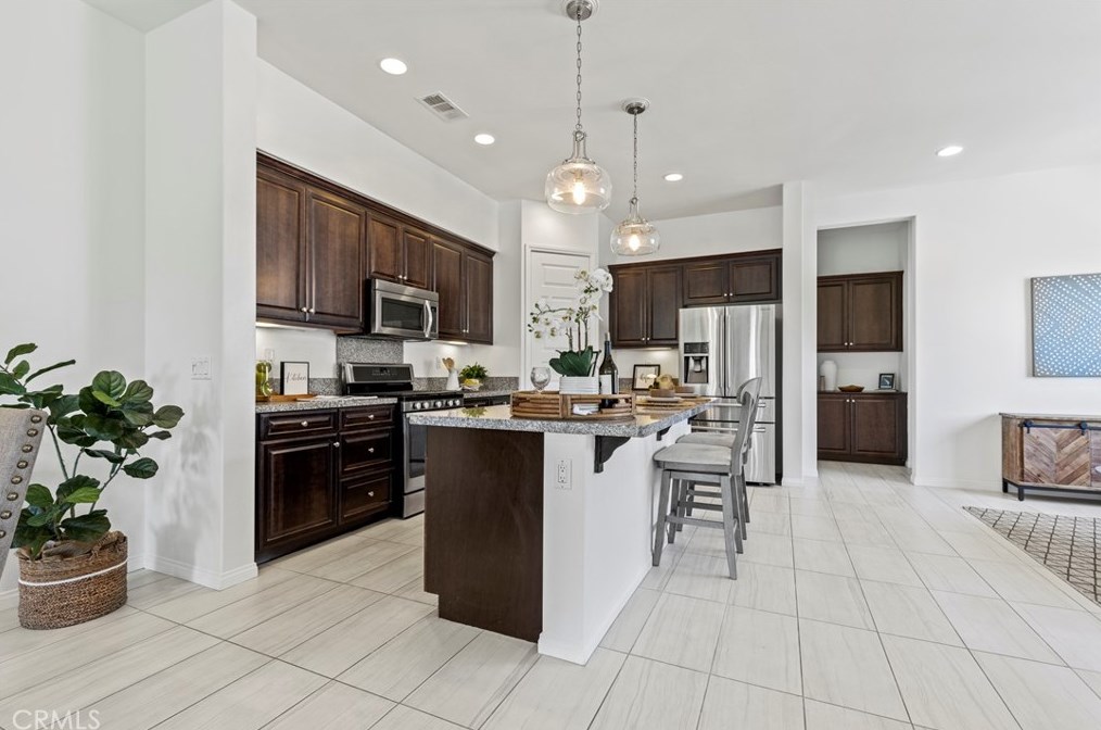 203 Native Trl, Irvine CA  92618 exterior