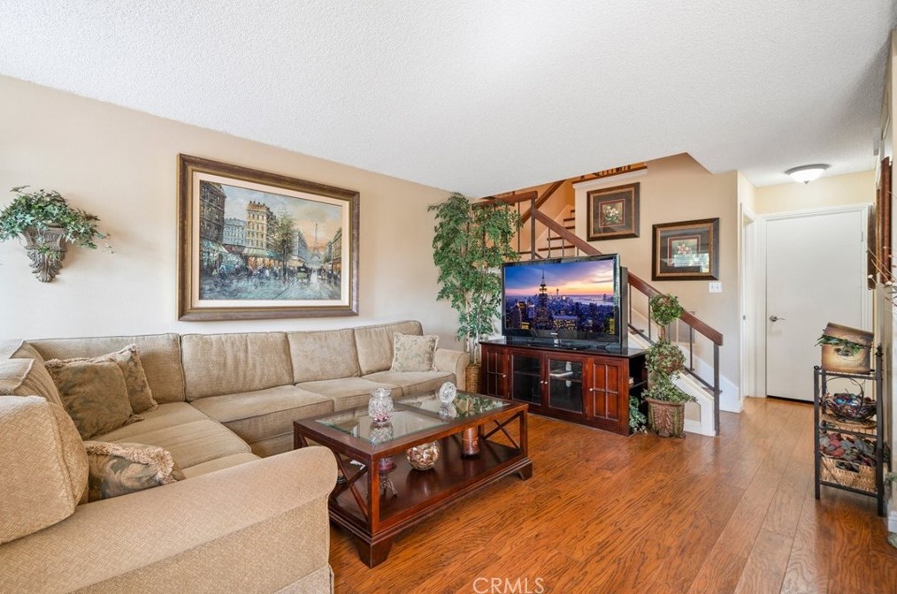7918 Rainbow Cir, Huntington Beach, CA 92648
