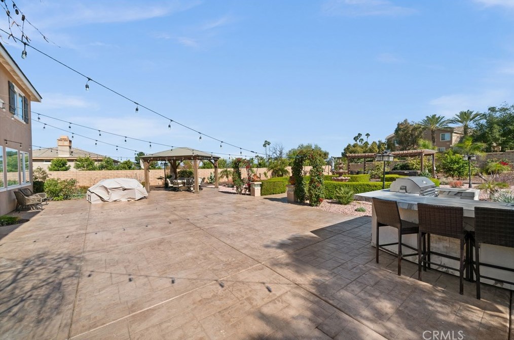 12810 Sierra Creek Dr, Riverside CA  92503-8466 exterior