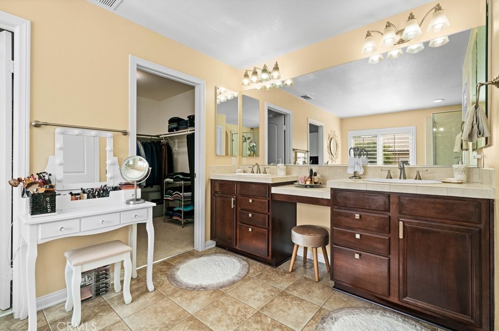 12810 Sierra Creek Dr, Riverside CA  92503-8466 exterior