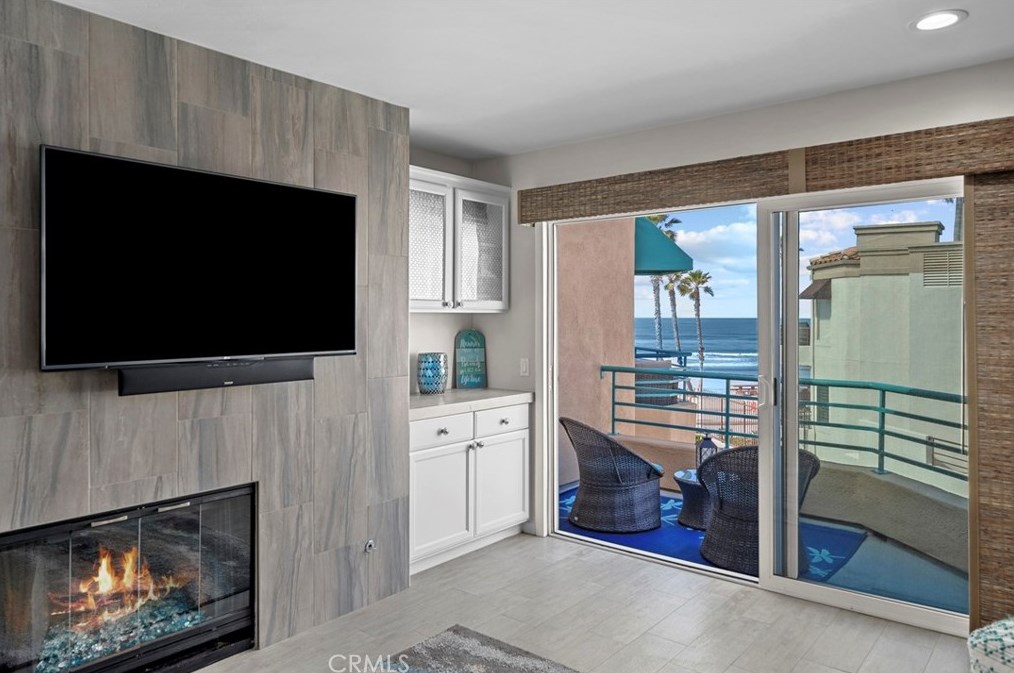 400 N The Strand #4, Oceanside, CA 92054
