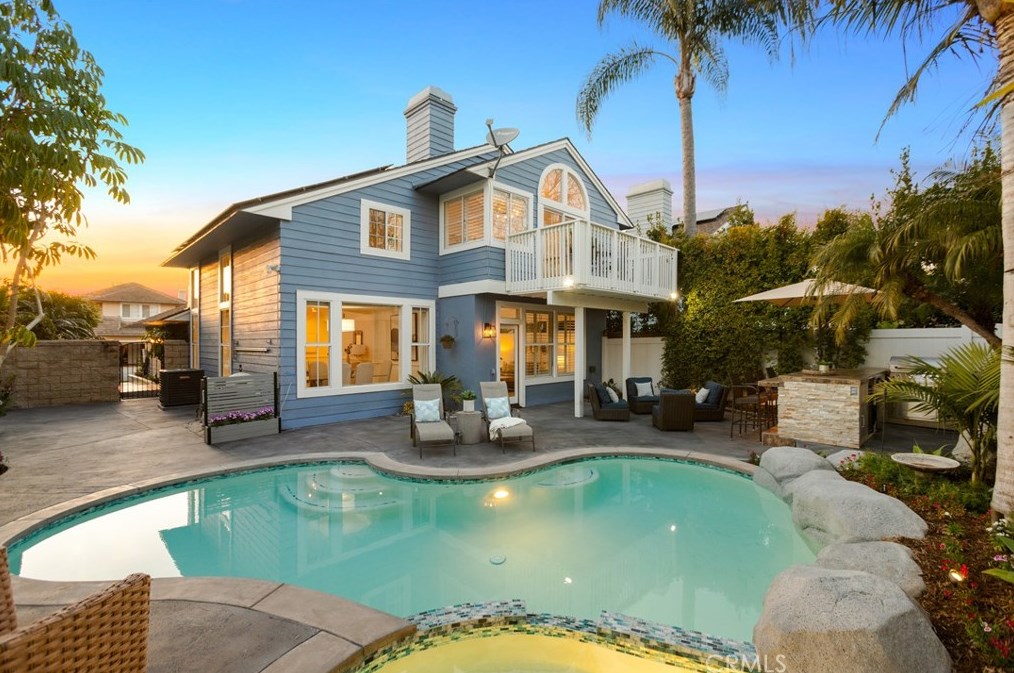 24 Salt Spray Dr, Laguna Beach, CA 92677-5651