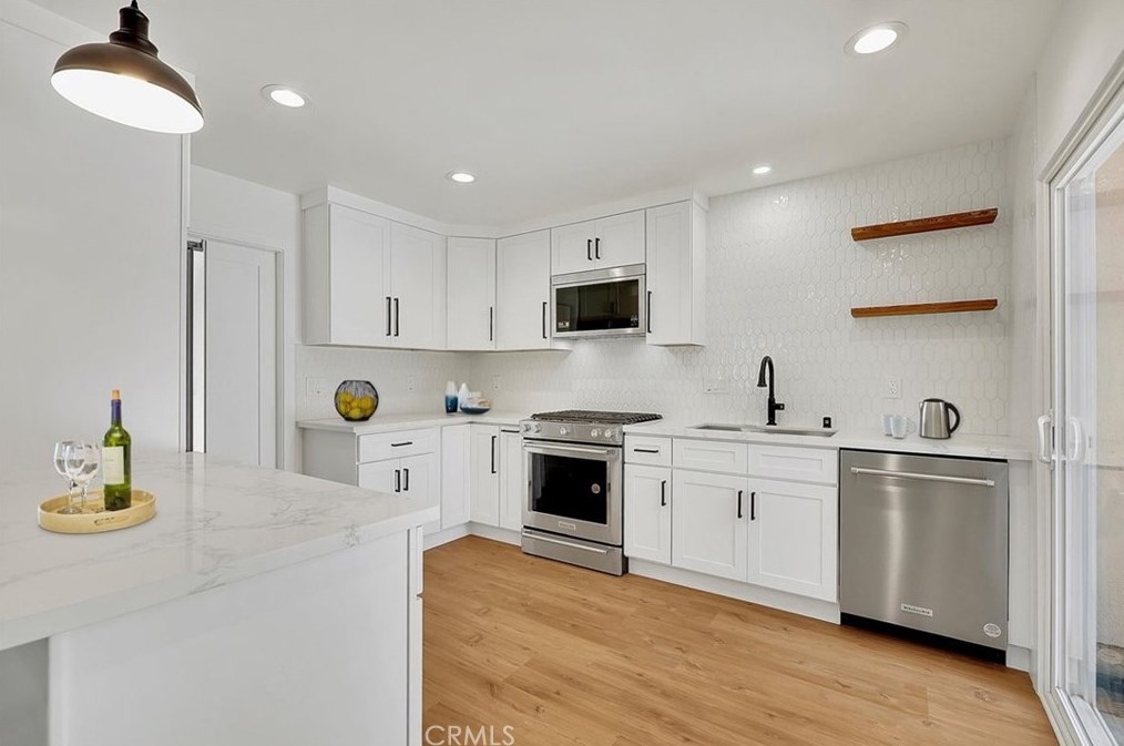 26 Iron Bark Way, Irvine CA  92612-2107 exterior