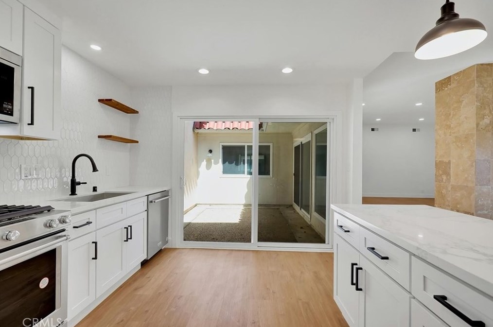 26 Iron Bark Way, Irvine CA  92612-2107 exterior