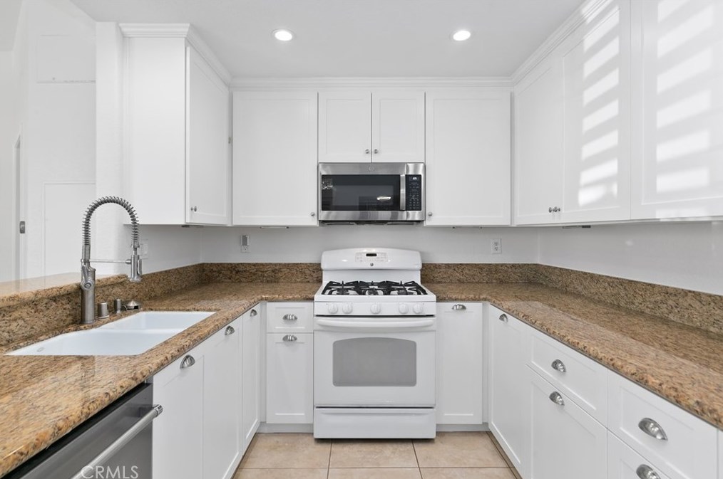 224 Cinnamon Teal, Laguna Beach CA  92656-1832 exterior