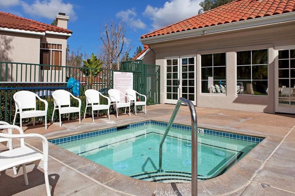 224 Cinnamon Teal, Laguna Beach CA  92656-1832 exterior