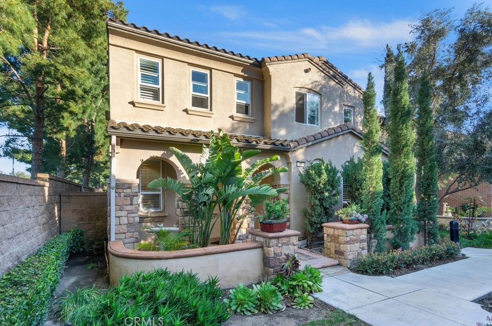 27 Hathaway, Irvine, CA 92620-4803