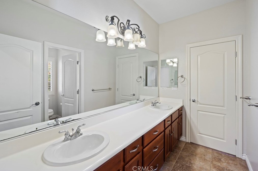 27 Hathaway, Irvine CA  92620-4803 exterior