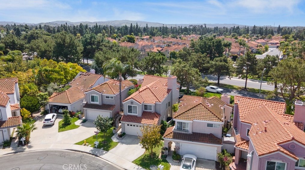 16 Del Livorno, Irvine CA  92614-5364 exterior