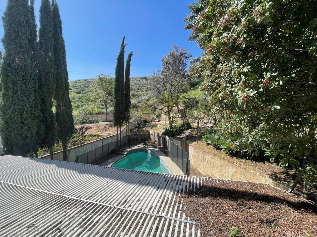 9325 Farralone Ave, Chatsworth, CA 91311-4703