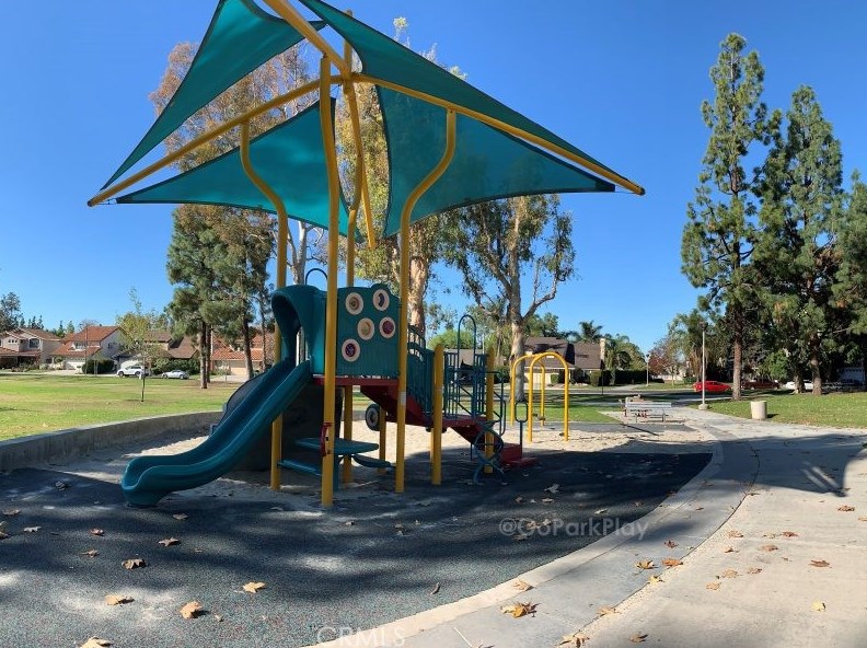 29 Muir, Irvine CA  92620-3374 exterior