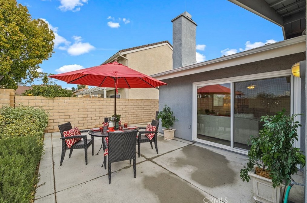 29 Muir, Irvine CA  92620-3374 exterior