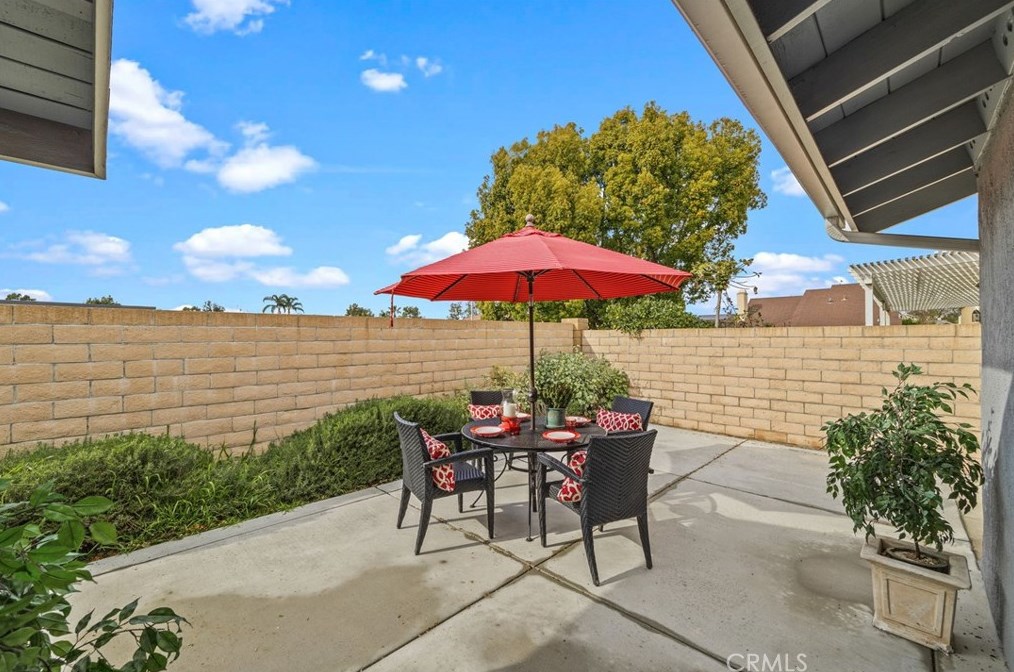 29 Muir, Irvine CA  92620-3374 exterior