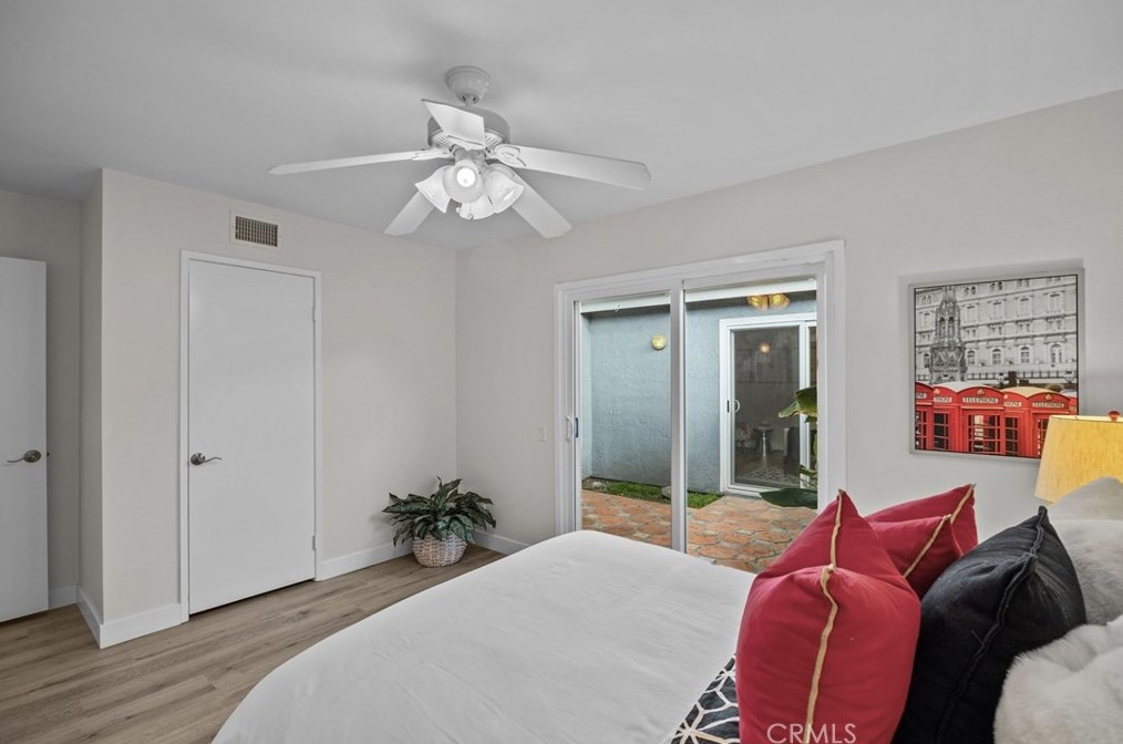 29 Muir, Irvine CA  92620-3374 exterior