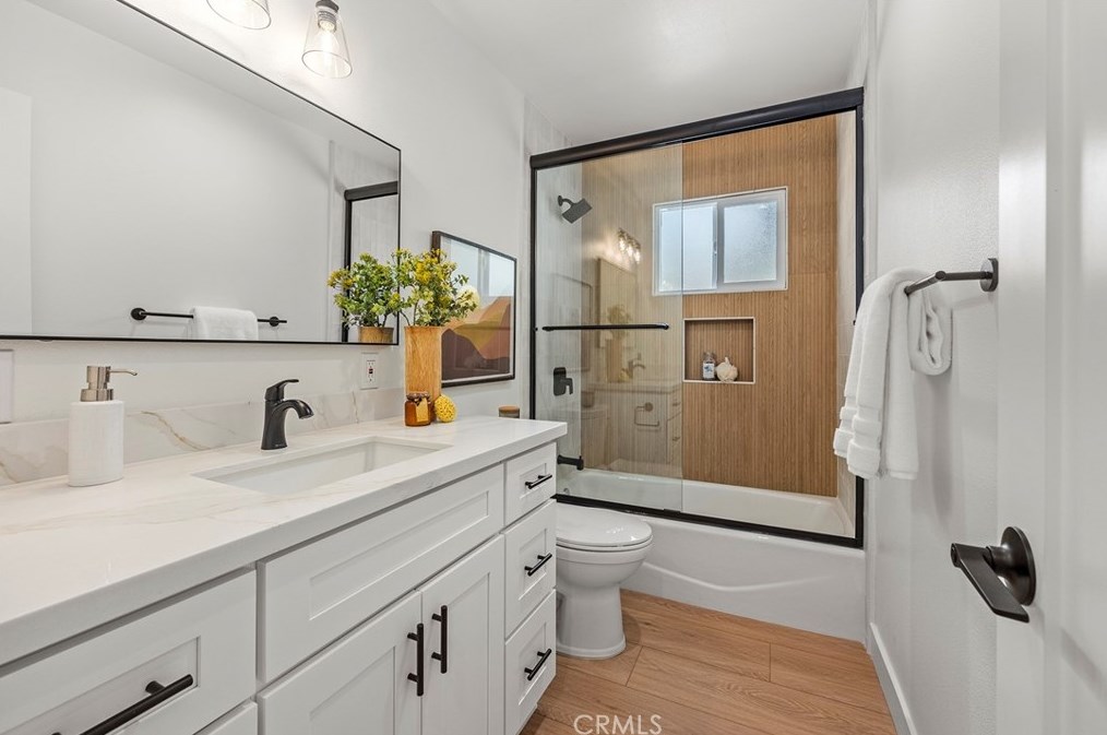 521 Paula Dr, Fullerton CA exterior