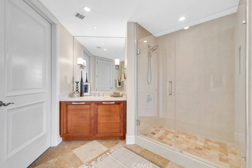 8057 Scholarship, Irvine CA  92612-5697 exterior