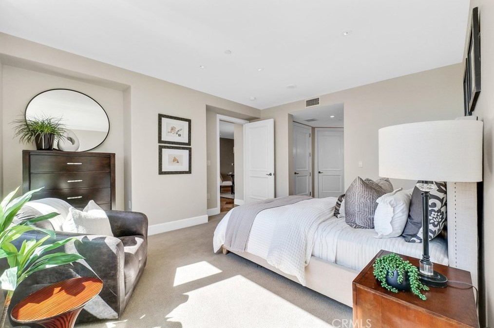 8057 Scholarship, Irvine CA  92612-5697 exterior