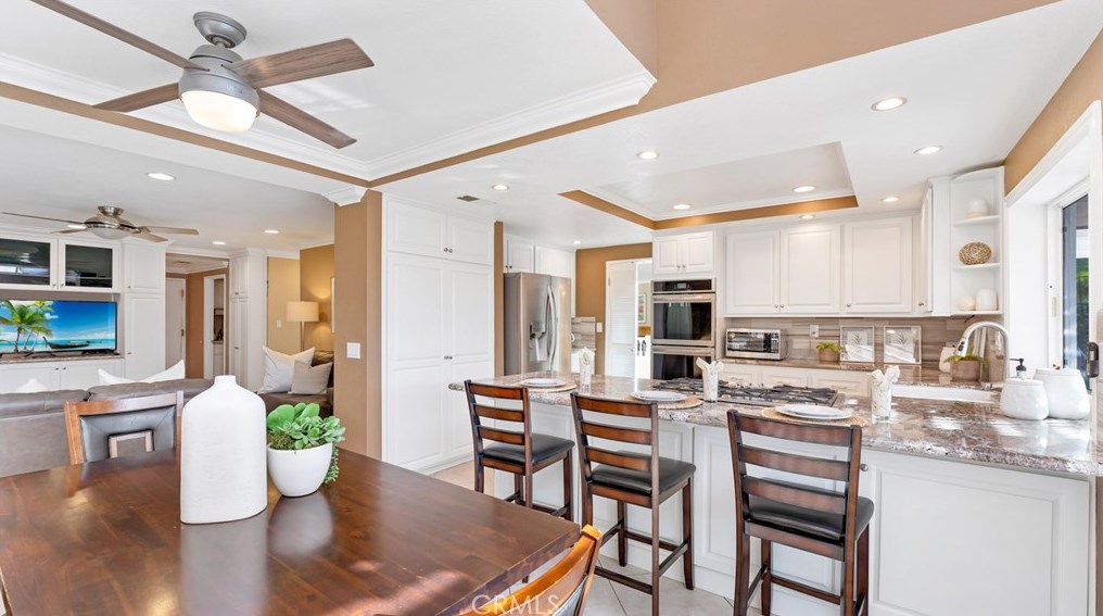 1 Descanso, Irvine CA  92620-1843 exterior