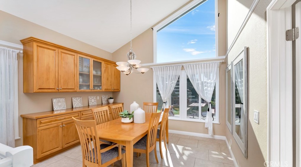 1 Descanso, Irvine CA  92620-1843 exterior