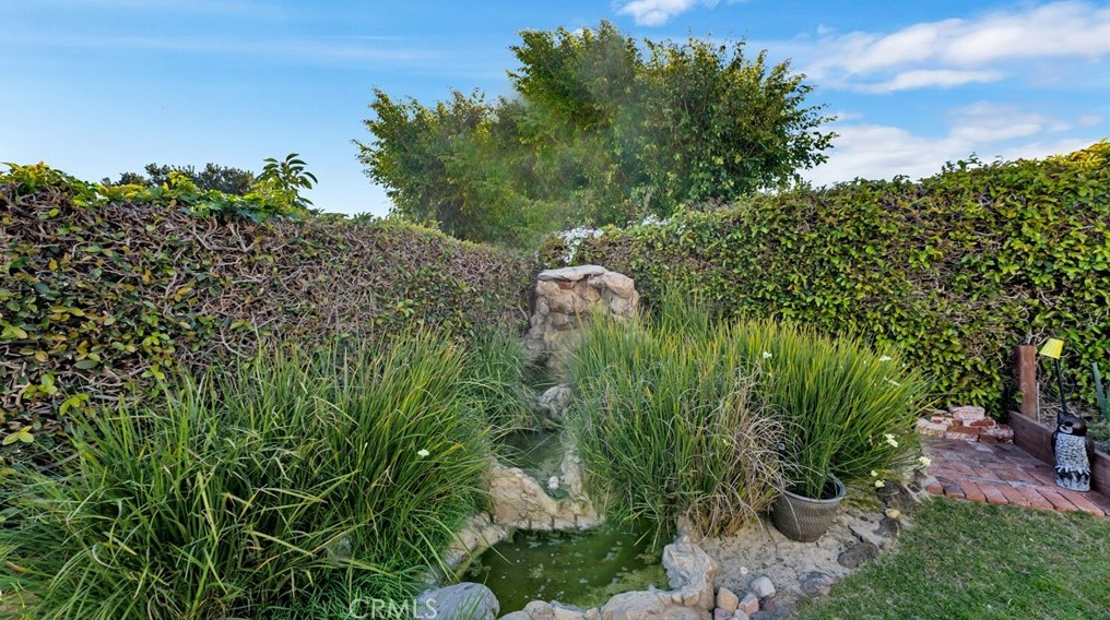 1 Descanso, Irvine CA  92620-1843 exterior