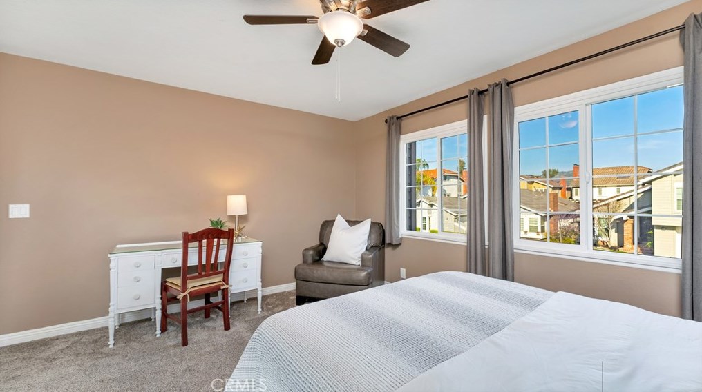 1 Descanso, Irvine CA  92620-1843 exterior