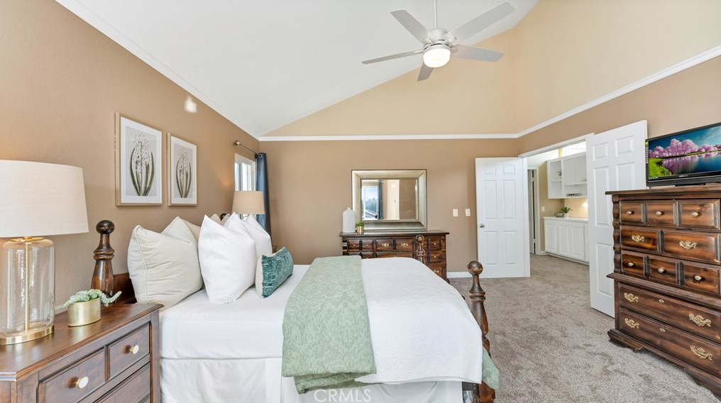 1 Descanso, Irvine CA  92620-1843 exterior