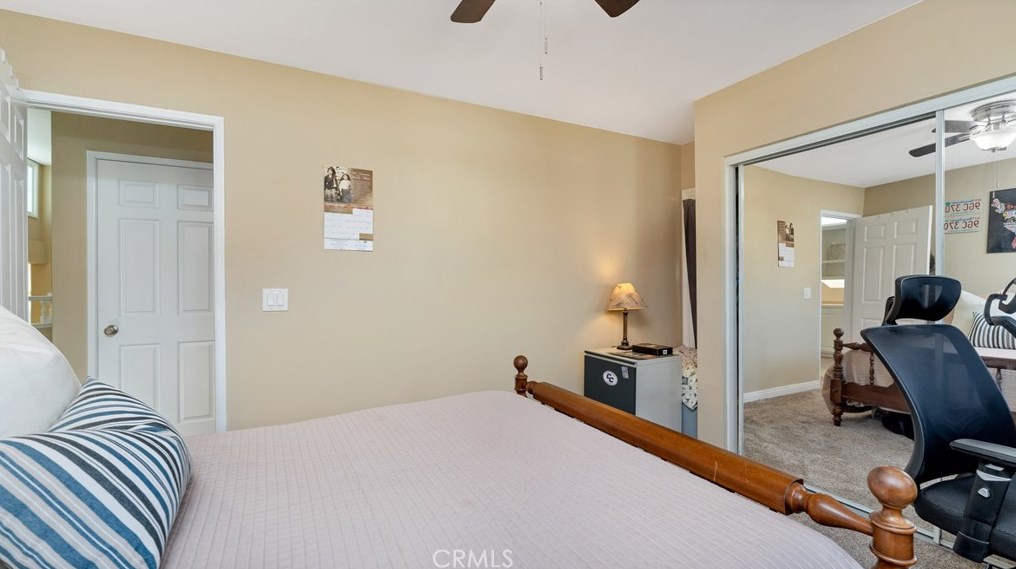 1 Descanso, Irvine CA  92620-1843 exterior