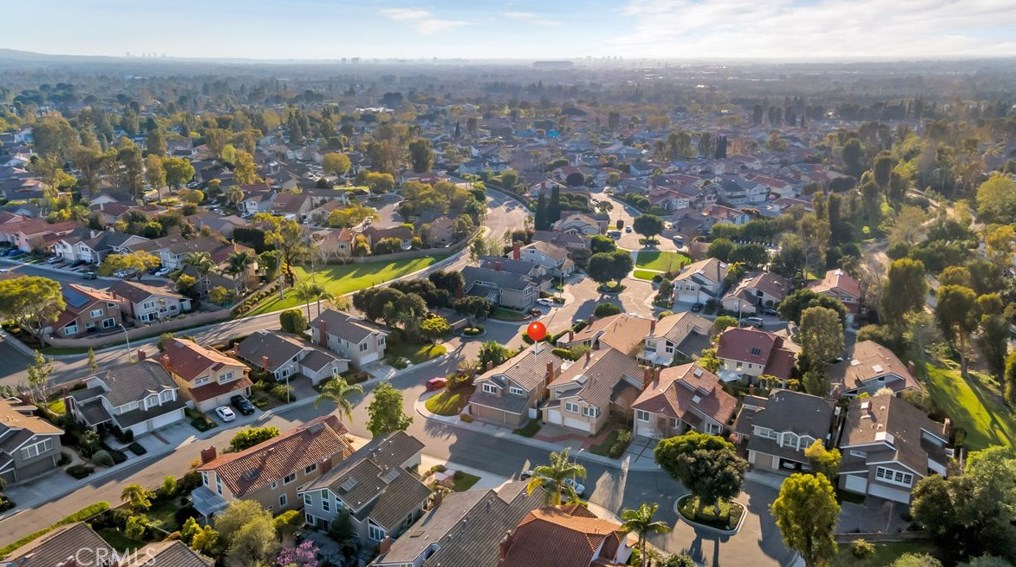 1 Descanso, Irvine CA  92620-1843 exterior