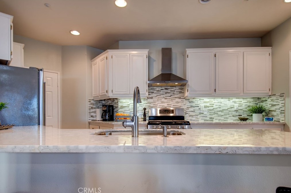 5 Bradford, Irvine CA  92602-0102 exterior