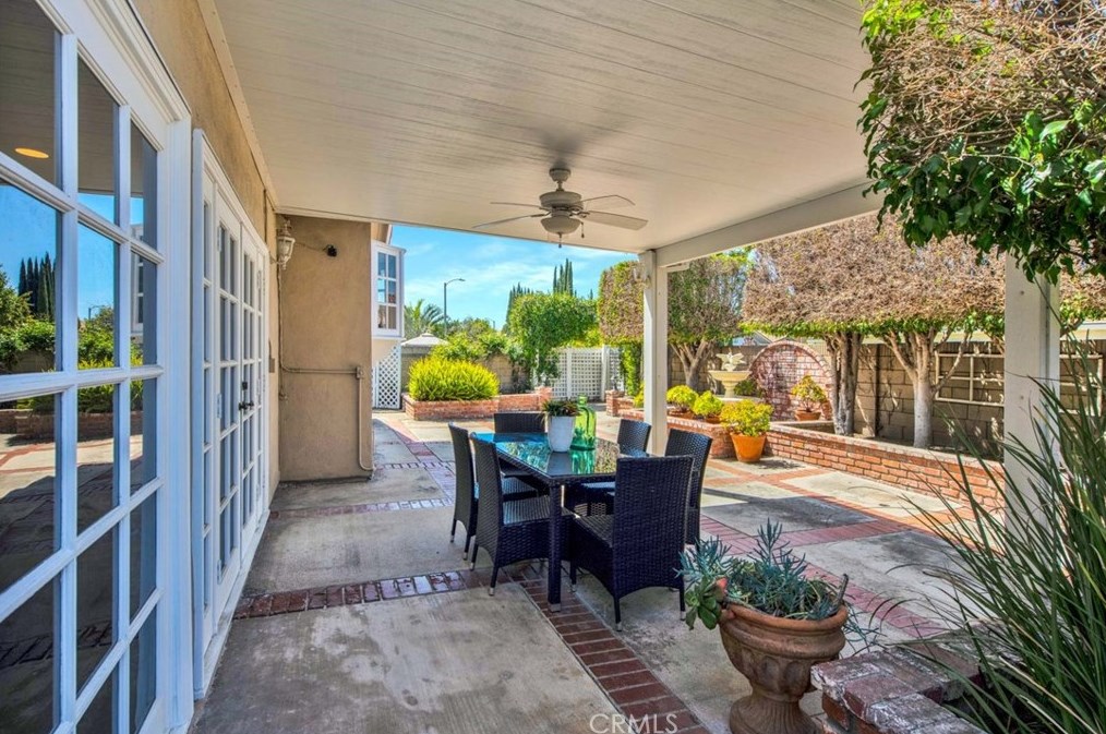 14631 Oak Ave, Irvine CA  92606-2166 exterior