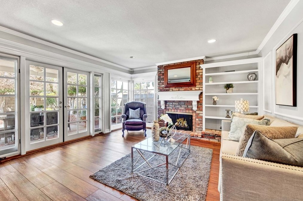 14631 Oak Ave, Irvine CA  92606-2166 exterior