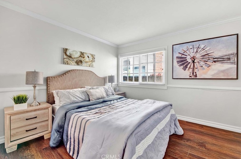 14631 Oak Ave, Irvine CA  92606-2166 exterior