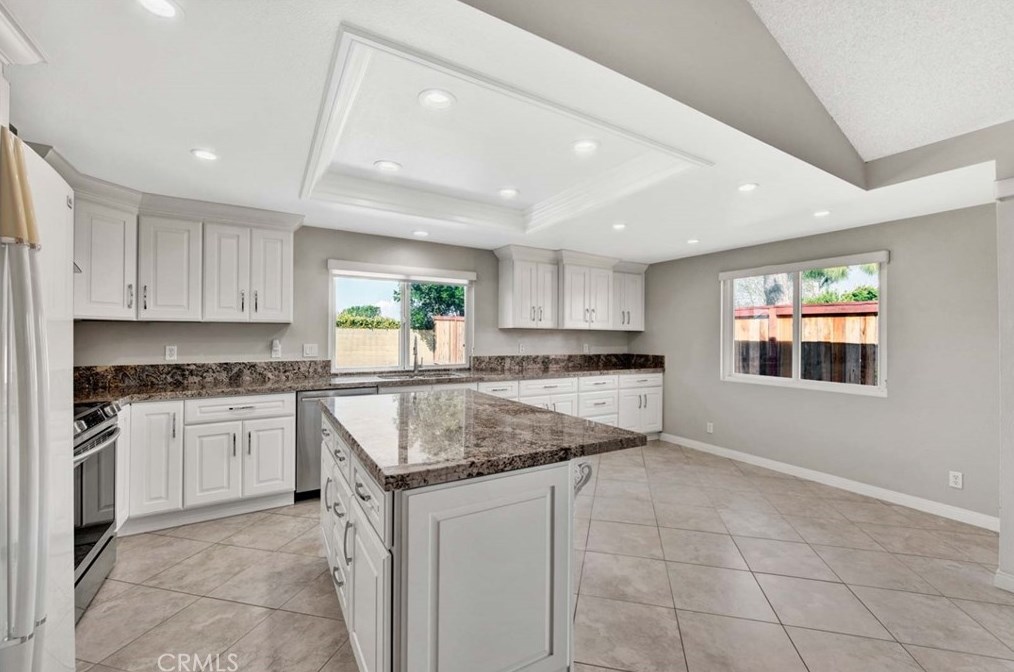 8799 La Zana, Santa Ana, CA 92708